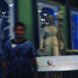 Meet your Posher, Carlos adrian